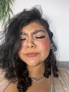 Tamara Curvy online show from 6, 3, 2025