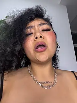 Tamara Curvy online show from 6, 3, 2025