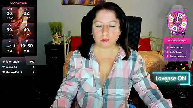 Julia Dean online show from 26, 12, 2024