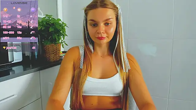 Molly sweetie online show from 27, 6, 2026