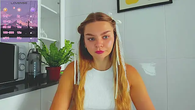 Molly sweetie online show from 4, 7, 2026