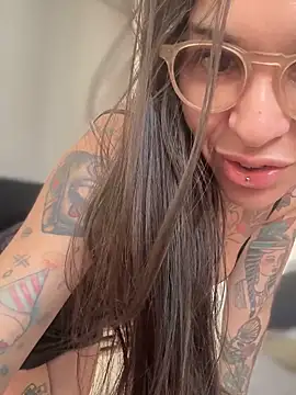 Snapshot of Nikatsu chatting on 1, 10, 2025 Nikatsu online show from 1, 10, 2025