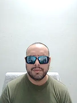 Snapshot of ElSunEagle chatting on 29, 5, 2026 ElSunEagle online show from 29, 5, 2026