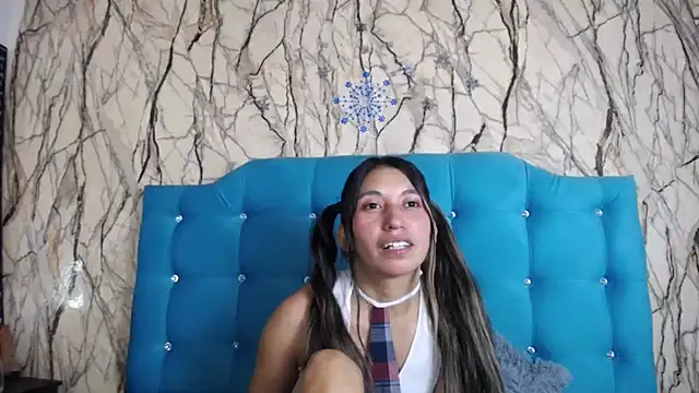 sweet skylove  online show from 13, 1, 2025