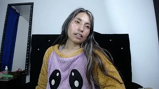sweet skylove  online show from 11, 5, 2026