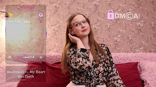 Snapshot of steffania- chatting on 18, 10, 2025 steffania- online show from 18, 10, 2025