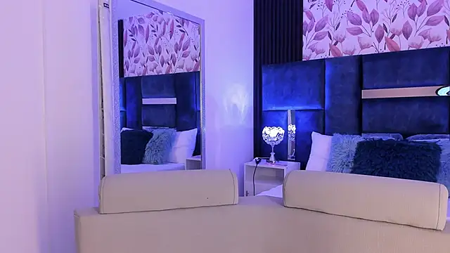 GiselOrtiz online show from 6, 1, 2025