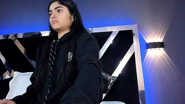 GiselOrtiz online show from 23, 6, 2026