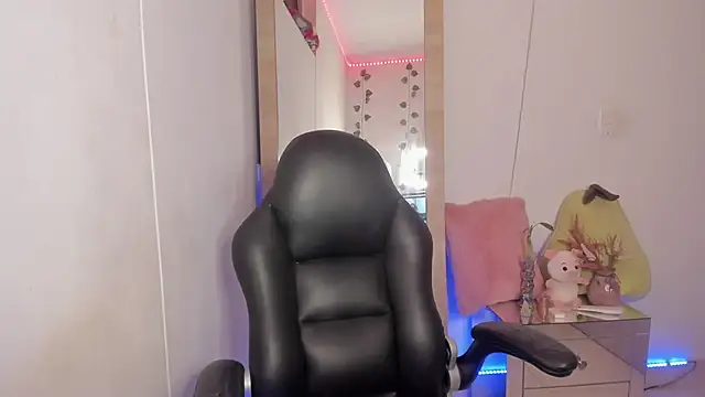 hellensexy online show from 12, 1, 2025