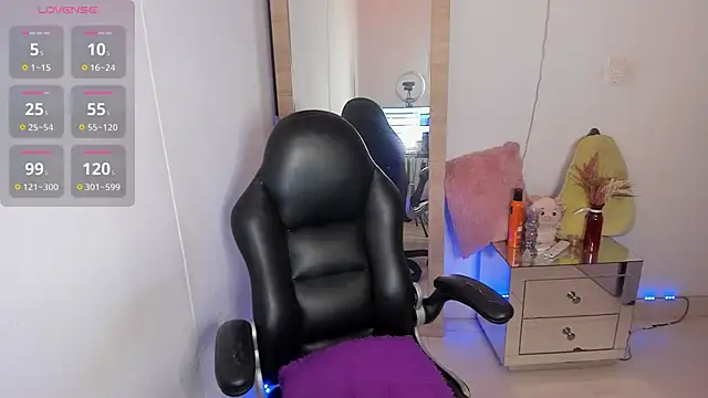 Snapshot of hellensexy chatting on 16, 12, 2025 hellensexy online show from 16, 12, 2025