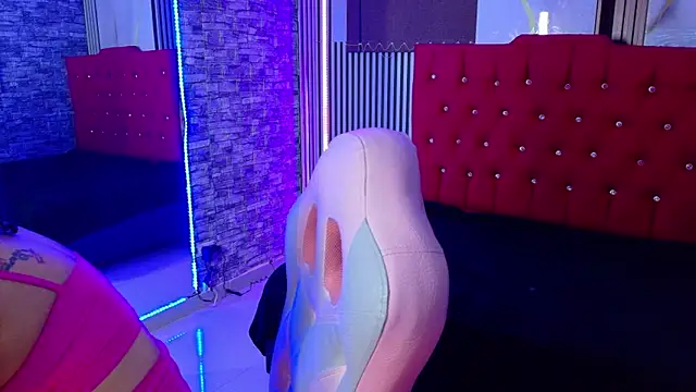 miahernadez303av online show from 3, 2, 2026