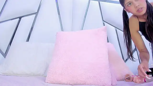  aurora18  online show from 22, 1, 2025