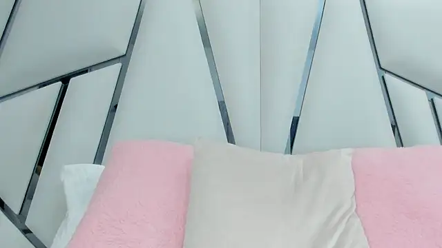  aurora18  online show from 28, 1, 2025