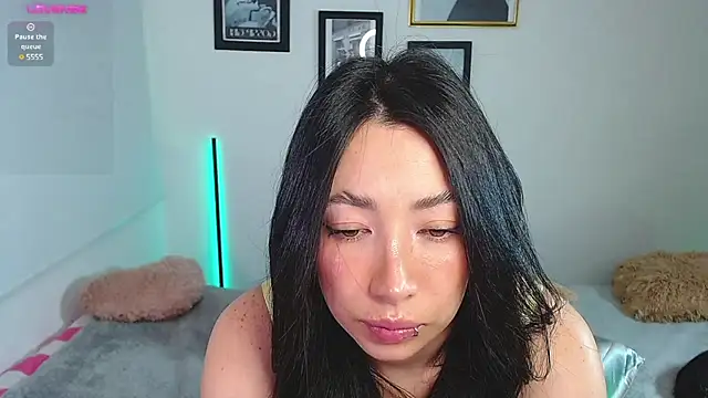 Snapshot of lilyy_evanss chatting on 19, 3, 2025 lilyy evanss online show from 19, 3, 2025