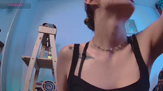 Lucy Princes online show from 26, 2, 2025