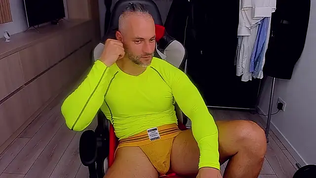 MarisMuscle online show from 10, 9, 2025