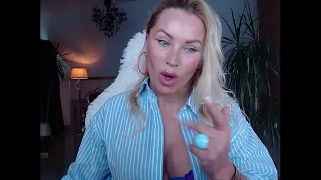 eyesangel22 online show from 8, 12, 2024