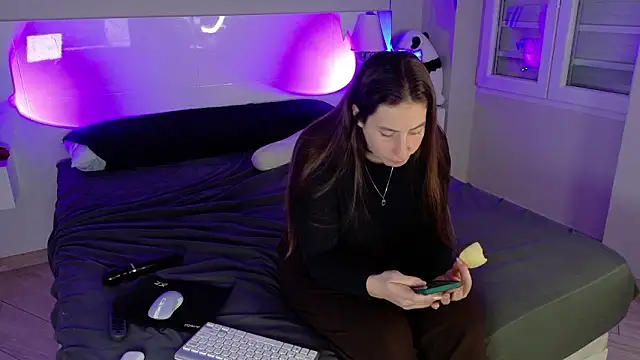 Snapshot of Coco_fr chatting on 11, 3, 2026 Coco fr online show from 11, 3, 2026