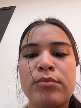 Snapshot of CamilaSofiia chatting on 8, 3, 2025 CamilaSofiia online show from 8, 3, 2025