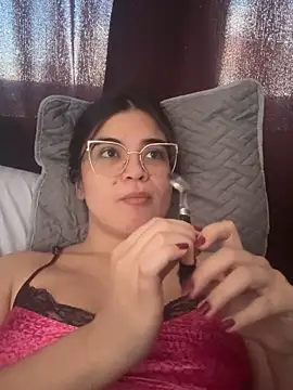 Snapshot of CamilaSofiia chatting on 1, 10, 2025 CamilaSofiia online show from 1, 10, 2025