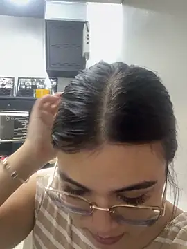 Snapshot of CamilaSofiia chatting on 5, 11, 2025 CamilaSofiia online show from 5, 11, 2025