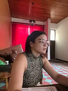 CamilaSofiia online show from 4, 3, 2026