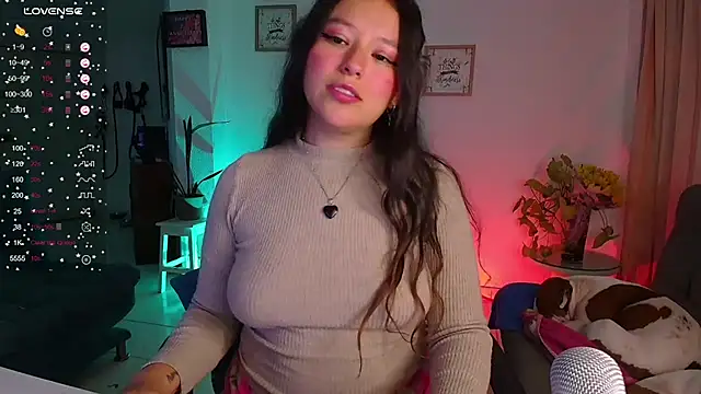 Snapshot of Lexie_Thompson10 chatting on 17, 2, 2025 Lexie Thompson10 online show from 17, 2, 2025