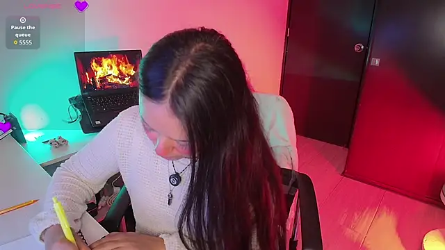 Snapshot of Lexie_Thompson10 chatting on 11, 6, 2026 Lexie Thompson10 online show from 11, 6, 2026