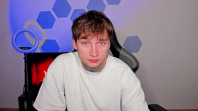 Snapshot of Chris_Tyson chatting on 25, 10, 2025 Chris Tyson online show from 25, 10, 2025