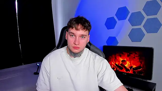 Chris Tyson online show from 8, 2, 2026