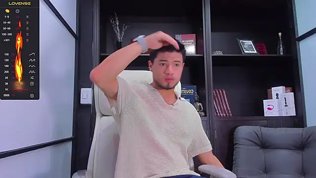 EdwardRoss  online show from 10, 2, 2025