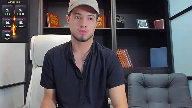 EdwardRoss  online show from 1, 3, 2025