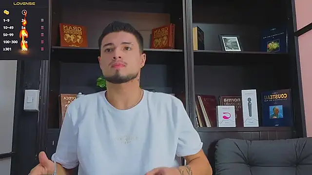 EdwardRoss  online show from 12, 9, 2025