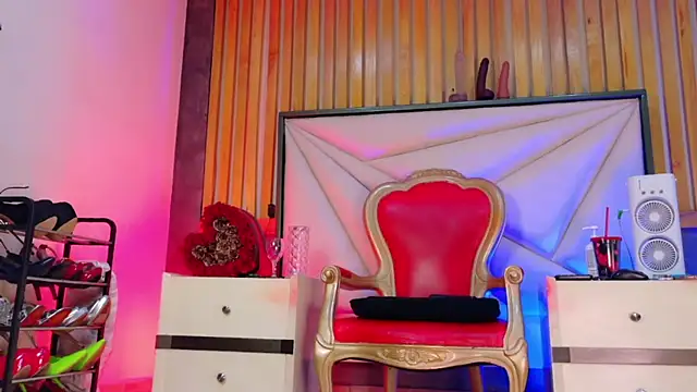 Snapshot of LilyyBigAss chatting on 14, 4, 2026 LilyyBigAss online show from 14, 4, 2026