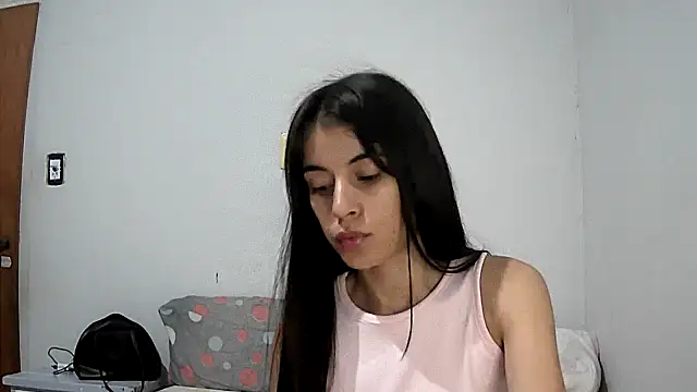 Snapshot of melodybar27 chatting on 27, 2, 2025 melodybar27 online show from 27, 2, 2025