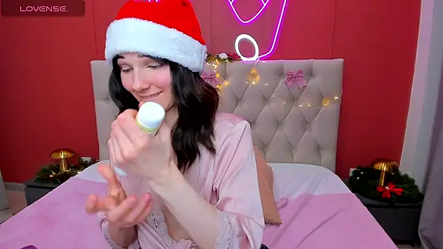 Lili flowerr online show from 3, 1, 2025