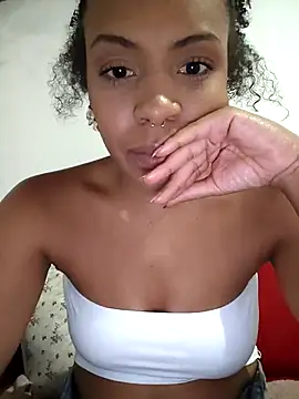 Julia Pretinha online show from 3, 5, 2026