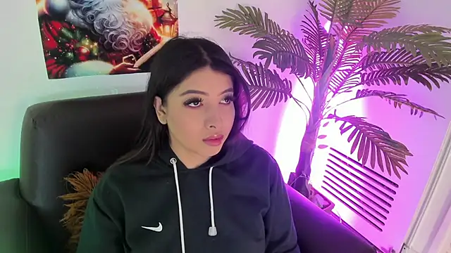 Miia Thompsonn online show from 3, 12, 2024