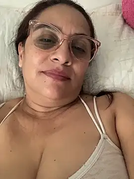 Snapshot of brendasexywet chatting on 12, 9, 2025 brendasexywet online show from 12, 9, 2025