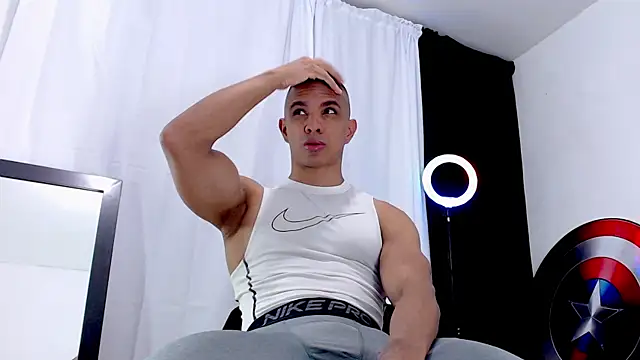 Antonywebb94 online show from 17, 5, 2026