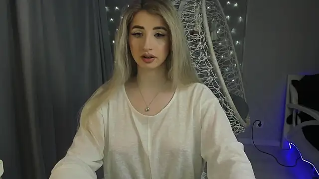 Snapshot of milky_waybaby chatting on 25, 9, 2025 milky waybaby online show from 25, 9, 2025