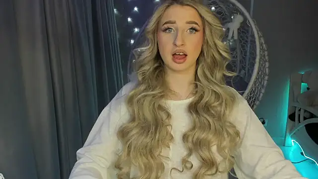 Snapshot of milky_waybaby chatting on 1, 10, 2025 milky waybaby online show from 1, 10, 2025