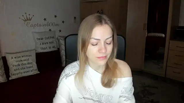 SilviaEyes online show from 3, 2, 2025
