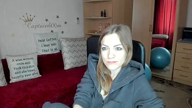 SilviaEyes online show from 5, 2, 2025