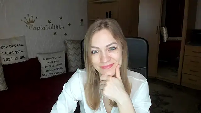 SilviaEyes online show from 9, 2, 2025