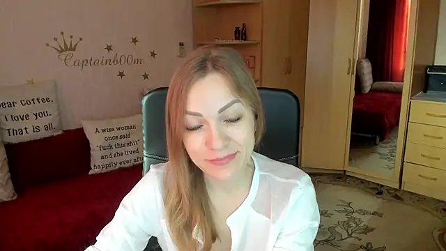 SilviaEyes online show from 9, 2, 2025