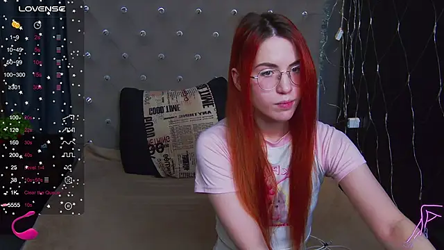 EmilyKents online show from 10, 1, 2025