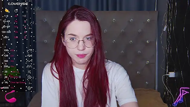 EmilyKents online show from 18, 2, 2025