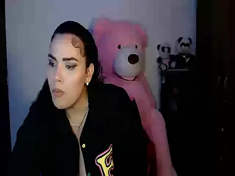 CarolinaRincon online show from 18, 11, 2025