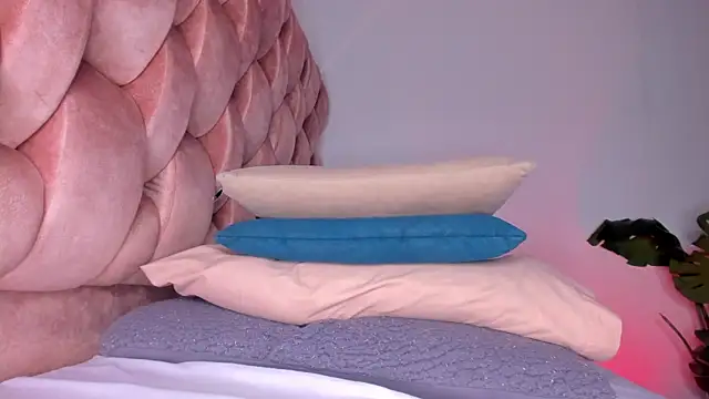 Voluptupus-girl online show from 23, 5, 2026